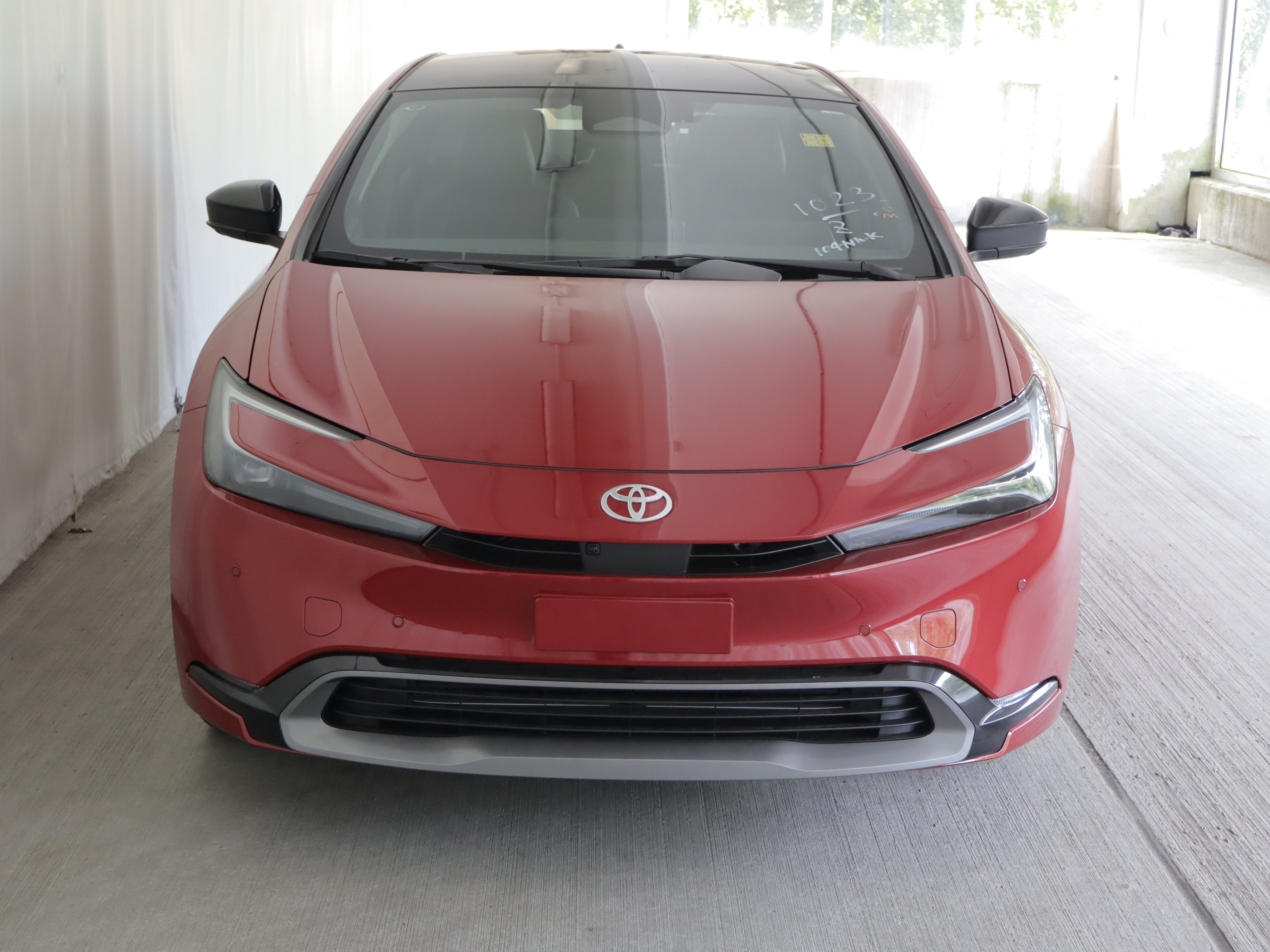 New 2027 Toyota Prius Limited w/ Limited Premium Package AWD/4WD image 4