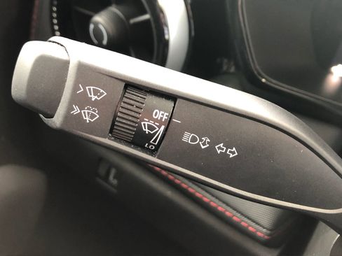 Used 2025 Chevrolet Colorado Z71 w/ Technology Package image 28