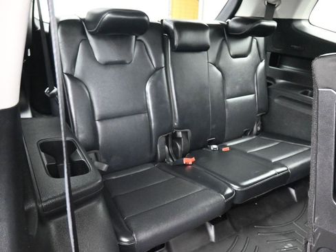 Used 2022 Kia Telluride LX image 47