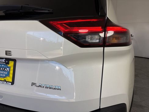 Used 2023 Nissan Rogue Platinum w/ Platinum Premium Package image 37