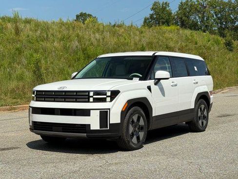 New 2026 Hyundai Santa Fe SE image 2