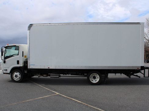 New 2024 Chevrolet Low Cab Forward image 4