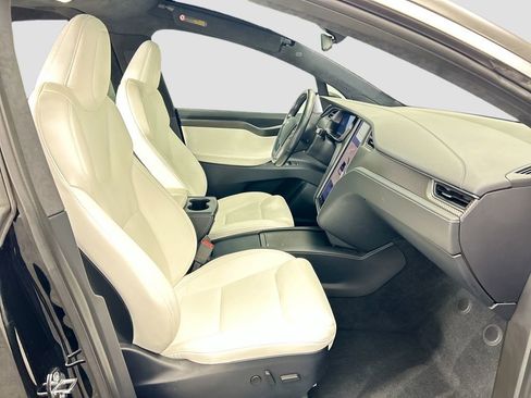 Used 2021 Tesla Model X Performance image 19
