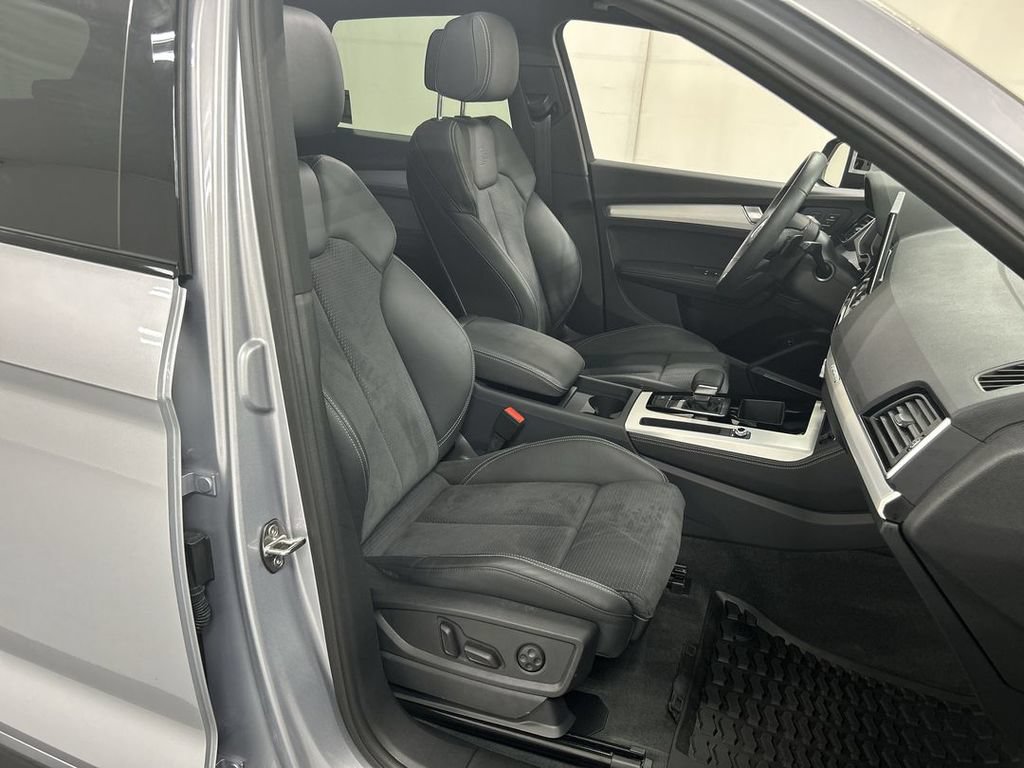 Certified 2024 Audi Q5 e Premium Plus AWD/4WD image 24