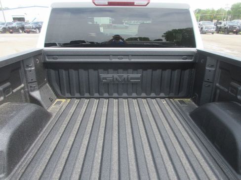 New 2026 GMC Sierra 1500 SLE AWD/4WD image 7
