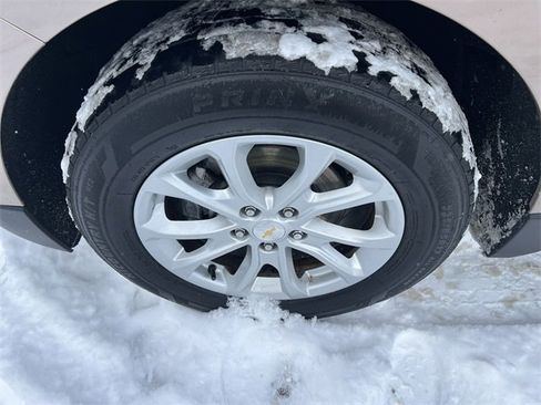 Used 2018 Chevrolet Equinox LT image 12