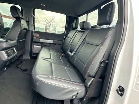 Used 2024 Ford F250 Lariat w/ Black Appearance Package image 33