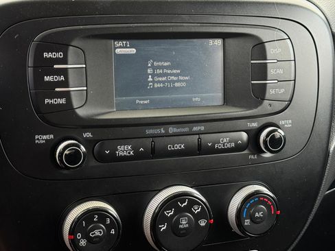 Used 2016 Kia Soul + w/ Designer's Package FWD image 15
