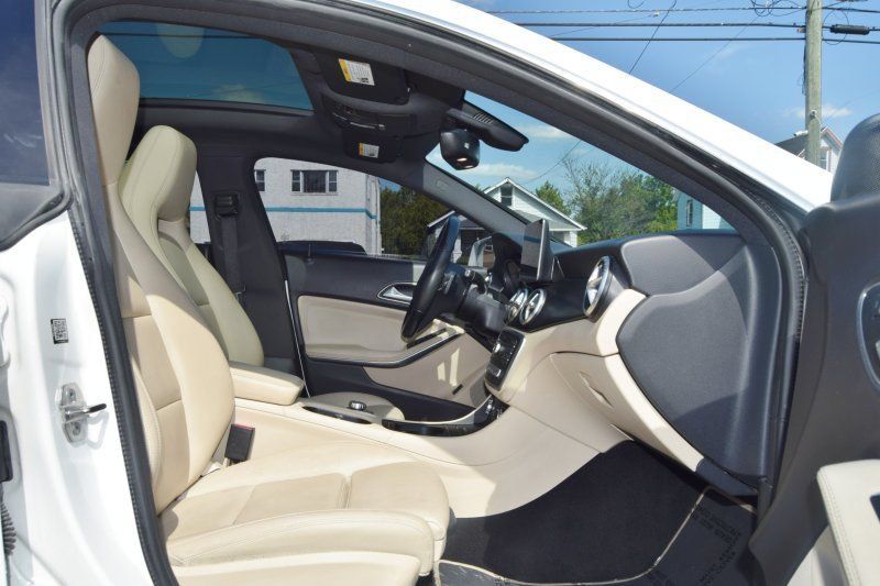 Used 2019 Mercedes-Benz CLA 250 4MATIC w/ Premium Package image 22