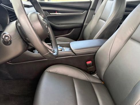 Used 2023 MAZDA MAZDA3 s image 13