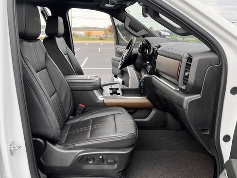 Used 2024 Chevrolet Silverado 2500 High Country image 21