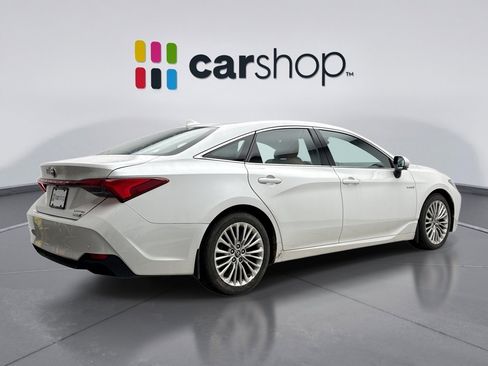 Used 2019 Toyota Avalon Limited w/ Advanced Safety Package image 5