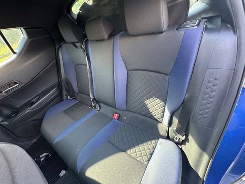Used 2021 Toyota C-HR XLE FWD image 12