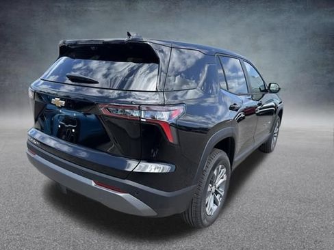 New 2026 Chevrolet Equinox LT w/ Convenience Package II AWD/4WD image 7