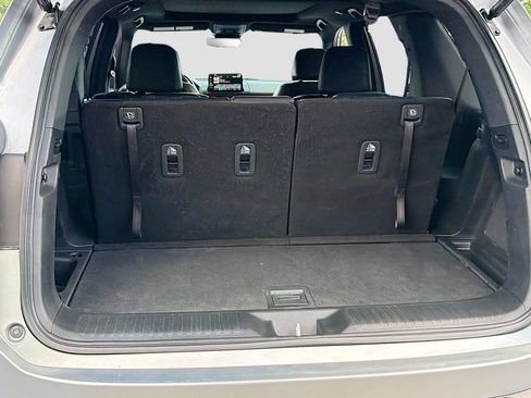 Used 2024 Honda Pilot TrailSport image 36