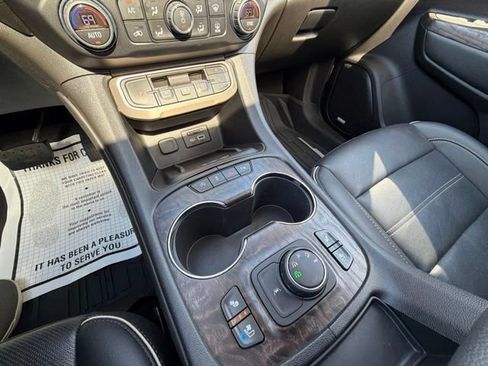 Used 2023 GMC Acadia Denali w/ Black Diamond Edition AWD/4WD image 20
