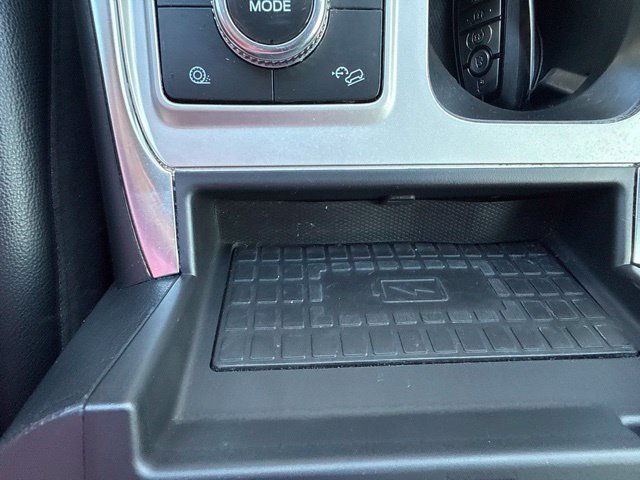 Used 2022 Ford Explorer Limited w/ Equipment Group 301A AWD/4WD image 23