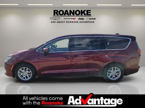Used 2017 Chrysler Pacifica Touring FWD image 8
