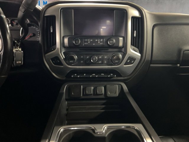 Used 2018 GMC Sierra 1500 SLT w/ SLT Preferred Package AWD/4WD image 3