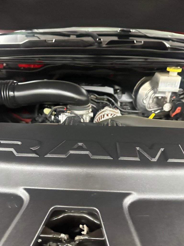 Used 2022 RAM 1500 Big Horn AWD/4WD image 7