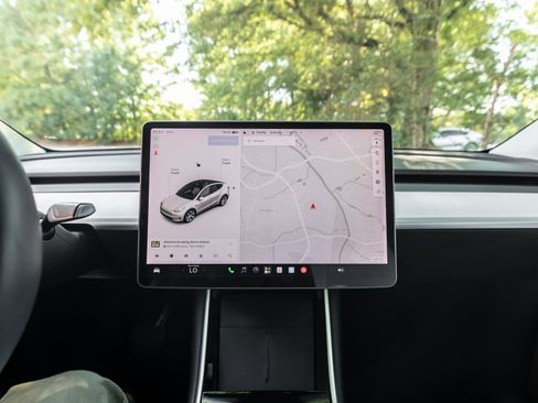 Used 2020 Tesla Model Y Long Range AWD/4WD image 11