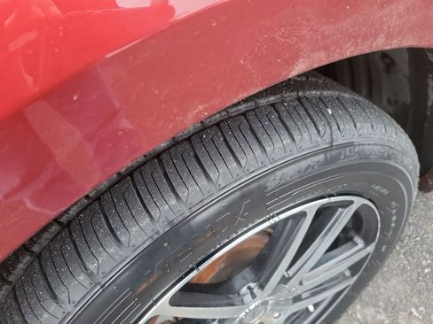 Used 2011 Toyota Sienna LE image 26