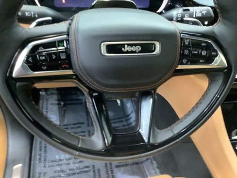 New 2026 Jeep Grand Cherokee Summit w/ Obsidian Package AWD/4WD image 16