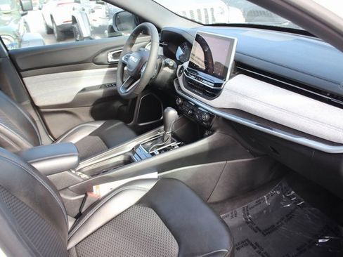 Used 2023 Jeep Compass Latitude w/ Convenience Group image 35