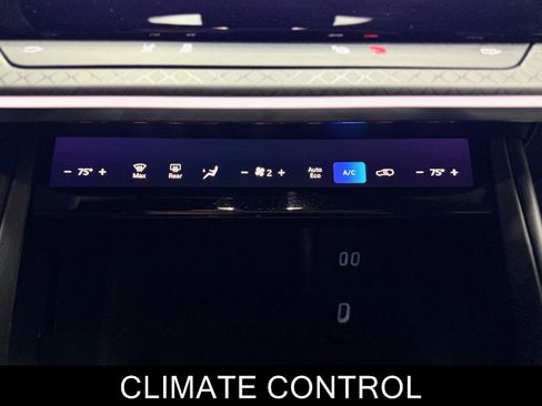 Used 2025 Jeep Wagoneer S Limited w/ Comfort Package image 23