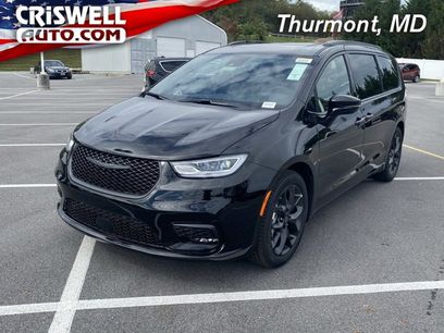 New 2026 Chrysler Pacifica Limited