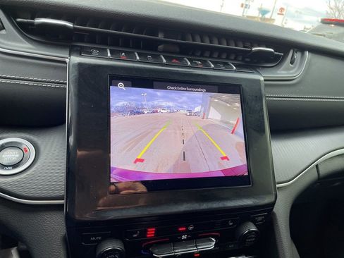 Used 2024 Jeep Grand Cherokee Altitude image 20