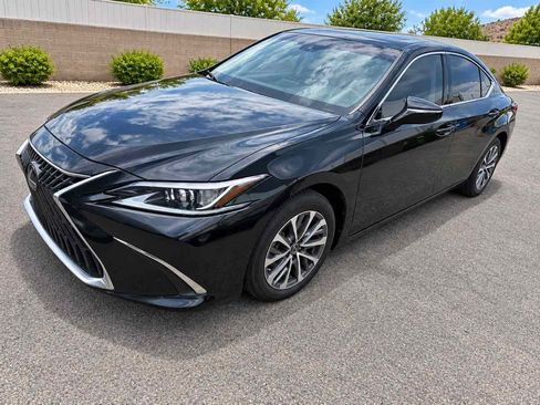 Used 2024 Lexus ES 350 FWD image 2