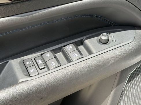 New 2026 Jeep Compass Latitude AWD/4WD image 25