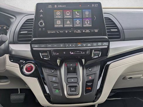 Certified 2026 Honda Odyssey Touring image 15