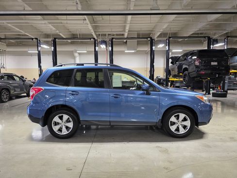 Used 2015 Subaru Forester 2.5i Premium AWD/4WD image 8