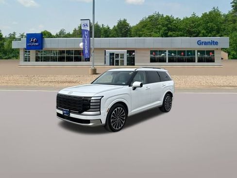 Used 2026 Hyundai Palisade Calligraphy image 3