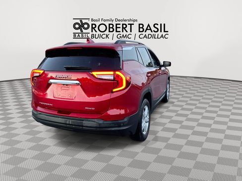 Used 2024 GMC Terrain SLE w/ Driver Convenience Package AWD/4WD image 8