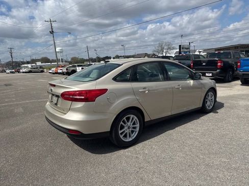 Used 2017 Ford Focus SE image 19