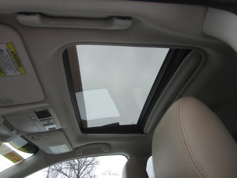 Used 2015 Subaru Outback 3.6R Limited image 13