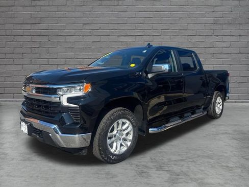 Used 2024 Chevrolet Silverado 1500 LT AWD/4WD image 3
