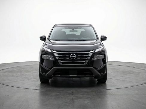 Used 2025 Nissan Rogue SV FWD image 2