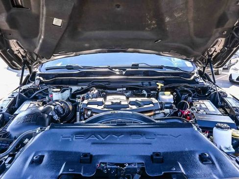 Used 2017 RAM 3500 SLT w/ Luxury Group image 35