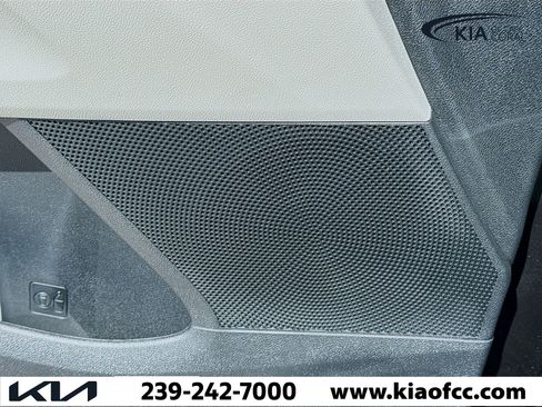New 2026 Kia Sorento S image 23