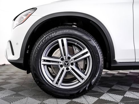 Certified 2021 Mercedes-Benz GLC 300 image 6