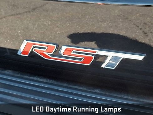 Used 2023 Chevrolet Suburban RST w/ Sport Performance Package image 38