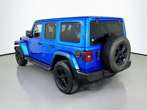 Used 2021 Jeep Wrangler Unlimited Sahara AWD/4WD image 5