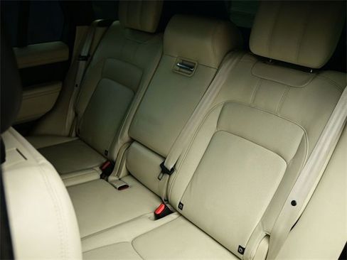 Used 2022 Land Rover Range Rover P525 Westminster Edition image 26