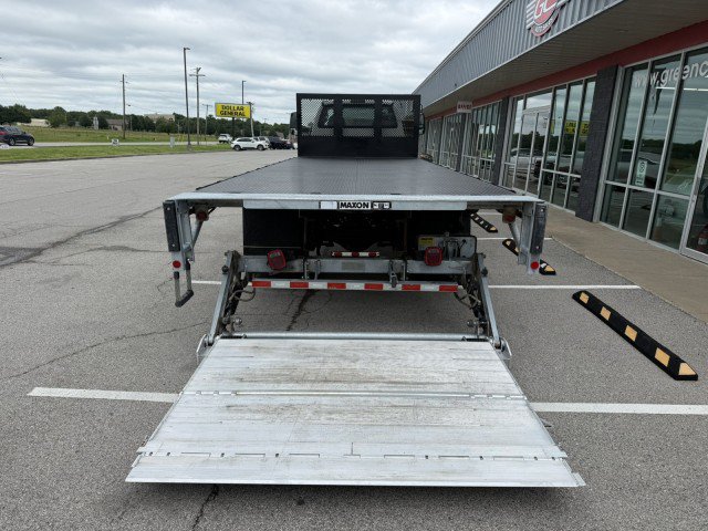 Used 2019 Ford F650 2WD Regular Cab Super Duty image 6