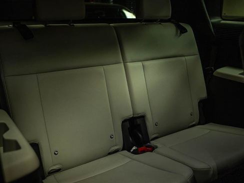 Used 2025 Hyundai Santa Fe SEL FWD image 12