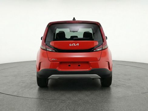 Used 2025 Kia Soul LX w/ LX Technology Package image 7